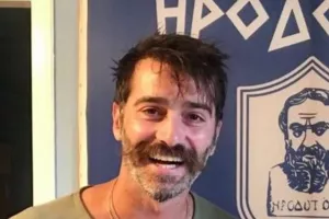 Ποτέ δεν είναι αργά: Εκανε ντεμπούτο σε ηλικία… 40 χρονών!