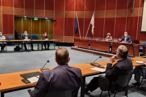 Τέλος η σύσκεψη για τα νέα μέτρα (φώτος) 