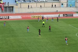 ΕΝΠ - Νέα Σαλαμίνα: Ξανά... βυσσινί, με τον ίδιο τρόπο! (φώτος)