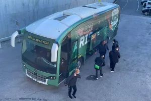 Πάρκαρε... το λεωφορείο του Άρη (βίντεο/φώτος)