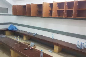 (ΦΩΤΟΣ) Καταγγελία - “Χάλι τα αποδυτήρια μας, απαιτούμε τα αυτονόητα” 