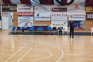 Απίστευτο σκηνικό στο Παραλίμνι/Αποστόλη... με 5 παίκτες! 