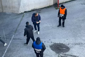 Πάρκαρε... το λεωφορείο του Άρη (βίντεο/φώτος)