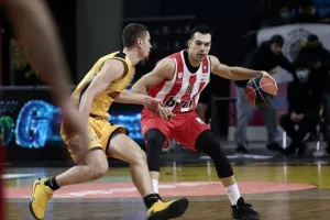 Η ΑΕΚ ήταν στο +16, αλλά νίκησε ο Ολυμπιακός!