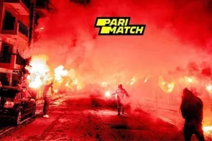 "Καλή Χρονιά/Οι γροθιές υψωμένες!"