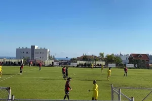 Καρμιώτισσα-Αχυρώνας: Τρίτωσε... το καλό με τριάρα! (φώτος)