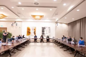 Πρωί Τετάρτης οι αποφάσεις!