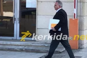 ΦΟΥΛ επίθεση!