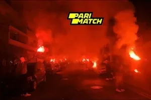 ΒΙΝΤΕΟ/Χαμό οι ΑΕΛίστες στην υποδοχή του 2022!