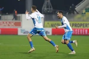 ΑΕΚ το ντέρμπι, ΑΕΚ… η κορυφή! (φώτος)