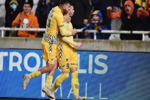 ΑΠΟΕΛ - Δόξα: Νατέλ και Μάγκλιτσα... καθάρισαν! (φώτος)