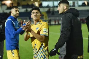 Εθνικός - ΑΠΟΕΛ: Κυρίαρχο στο Δασάκι με τριάρα! (φώτος)