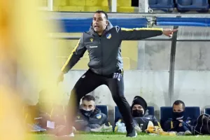 Εθνικός - ΑΠΟΕΛ: Κυρίαρχο στο Δασάκι με τριάρα! (φώτος)