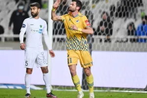 ΑΠΟΕΛ - Ολυμπιακός: Η γκολάρα Εφραίμ έδωσε προβάδισμα! (φώτος)
