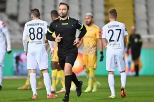 ΑΠΟΕΛ - Ολυμπιακός: Η γκολάρα Εφραίμ έδωσε προβάδισμα! (φώτος)