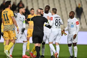 ΑΠΟΕΛ - Ολυμπιακός: Η γκολάρα Εφραίμ έδωσε προβάδισμα! (φώτος)