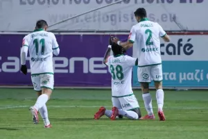 Π.Ο Ξυλοτύμπου -Ομόνοια: Στο... φινάλε περίπατος και πρόκριση από τη Λάρνακα (φώτος)