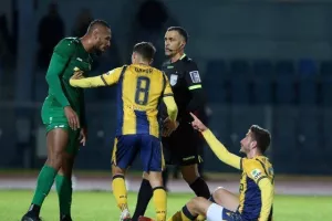 Άρης-ΑΕΛ: Εκτέλεσαν και κράτησαν οι νέοι… «Λέοντες»! (φώτος)