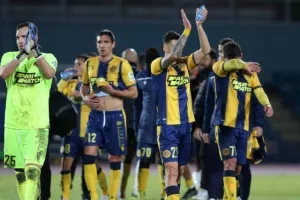 Άρης-ΑΕΛ: Εκτέλεσαν και κράτησαν οι νέοι… «Λέοντες»! (φώτος)