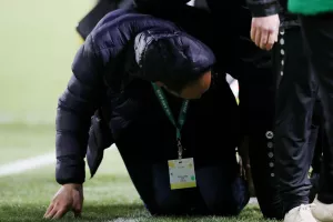 Στο έδαφος (για λίγο) ο Λιάσος