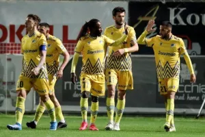Εθνικός - ΑΠΟΕΛ: Κυρίαρχο στο Δασάκι με τριάρα! (φώτος)