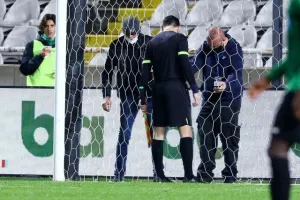 Ομόνοια-Ολυμπιακός: Τρίποντο... επιστροφή με Φώτη Παπουλή! (φώτος)