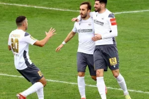 Συμβιβασμός και θα... λύσουν τις διαφορές τους στο "Τάσος Μάρκου" (φώτος)