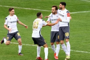 Συμβιβασμός και θα... λύσουν τις διαφορές τους στο "Τάσος Μάρκου" (φώτος)