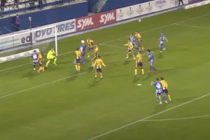 (ΒΙΝΤΕΟ) Το 2-1 με κεφαλιά Αραγιούρι!