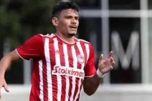 «Ενδιαφέρον της Φενέρμπαχτσε για Τικίνιο»