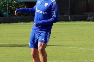 Ανεβάζει στροφές για ΑΕΛ (Φώτος)