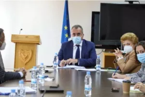 Υποχρεωτικός εμβολιασμός/ Πότε θα έχουμε εξελίξεις στην Κύπρο