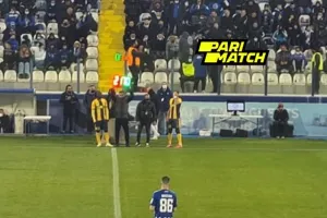 Διπλή κίνηση και... διπλό ντεμπούτο