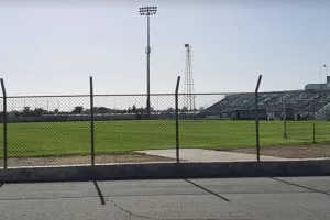 Γειτονικό ντέρμπι στην Δερύνεια 