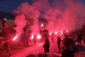 ΜΑΧΗΤΕΣ/ Συνόδευσαν την αποστολή και... ντόπαραν τους παίκτες! (Φώτος)