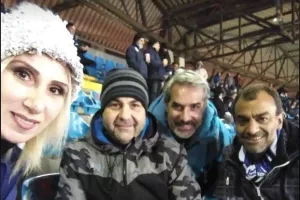 Με κρυάδα και βροχή (Απόλλων)