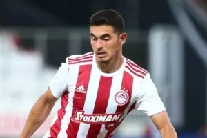 Με το Νο9 στη φανέλα ο Λοβέρα