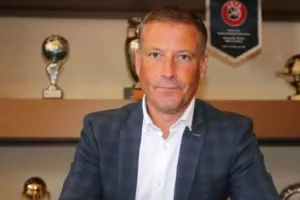 «Οποιος συνεχίζει να ρωτάει γιατί δεν ορίζεται θα τιμωρείται με δύο αγωνιστικές»