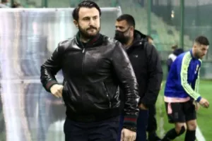 Καρυπίδης: «Να βλέπω πάθος και στο γήπεδο… όχι μόνο για τις πληρωμές»