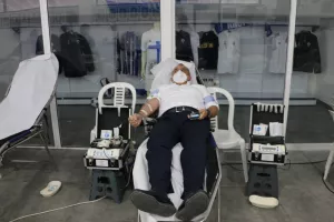 Αιμοδοσία εις μνήμη Κίκη Κυριάκου με παρουσία του Μιχάλη Χατζηπαντέλα (φώτος)