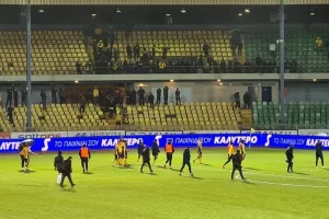 Οι ΑΕΛίστες χειροκρότησαν... και περιμένουν! (φώτος)