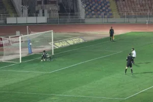 ΦΩΤΟΣ/Το έκρινε και το... χάρισε στην Λήδα!