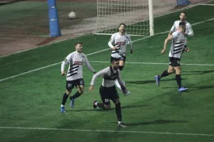 ΦΩΤΟΣ/Το έκρινε και το... χάρισε στην Λήδα!