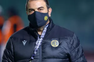 ΑΕΛάρα... Πόλυς