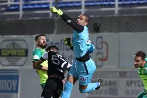Εθνικός-ΑΕΚ: Κόλλησε... ξανά και γκέλαρε! (φώτος)