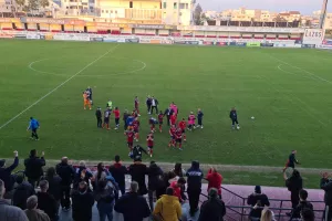 To 2022 μπήκε με τριάρα και... πάρτι! (βίντεο/φώτος)