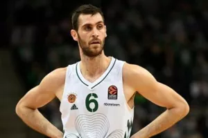 Mε τρεις απουσίες κόντρα στην Εφές