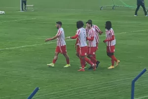 "Κόλλησε" τρίποντο και... φορτσάρει για άνοδο! (φώτος)