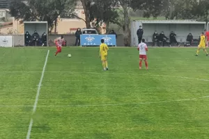 "Κόλλησε" τρίποντο και... φορτσάρει για άνοδο! (φώτος)