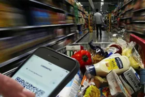 €10,000 πρόστιμο σε υπεύθυνο μίνι μάρκετ - Δεν είχε SafePass